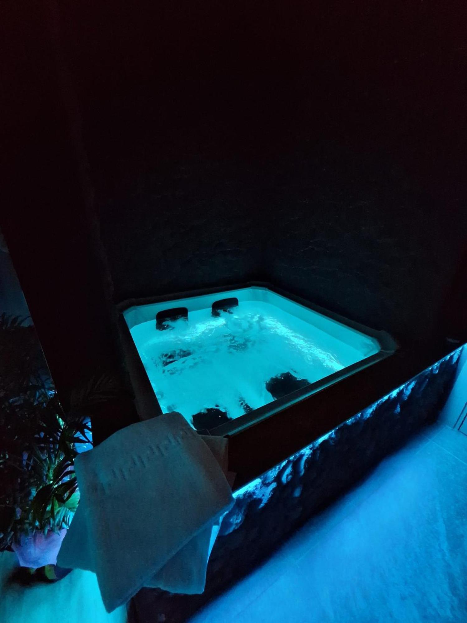Dark & Light & Luxury Guest house *